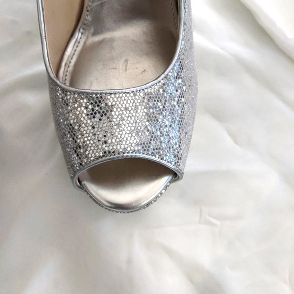 Maripe Silver Shimmer Peep Toe Heels - Picture 2 of 7